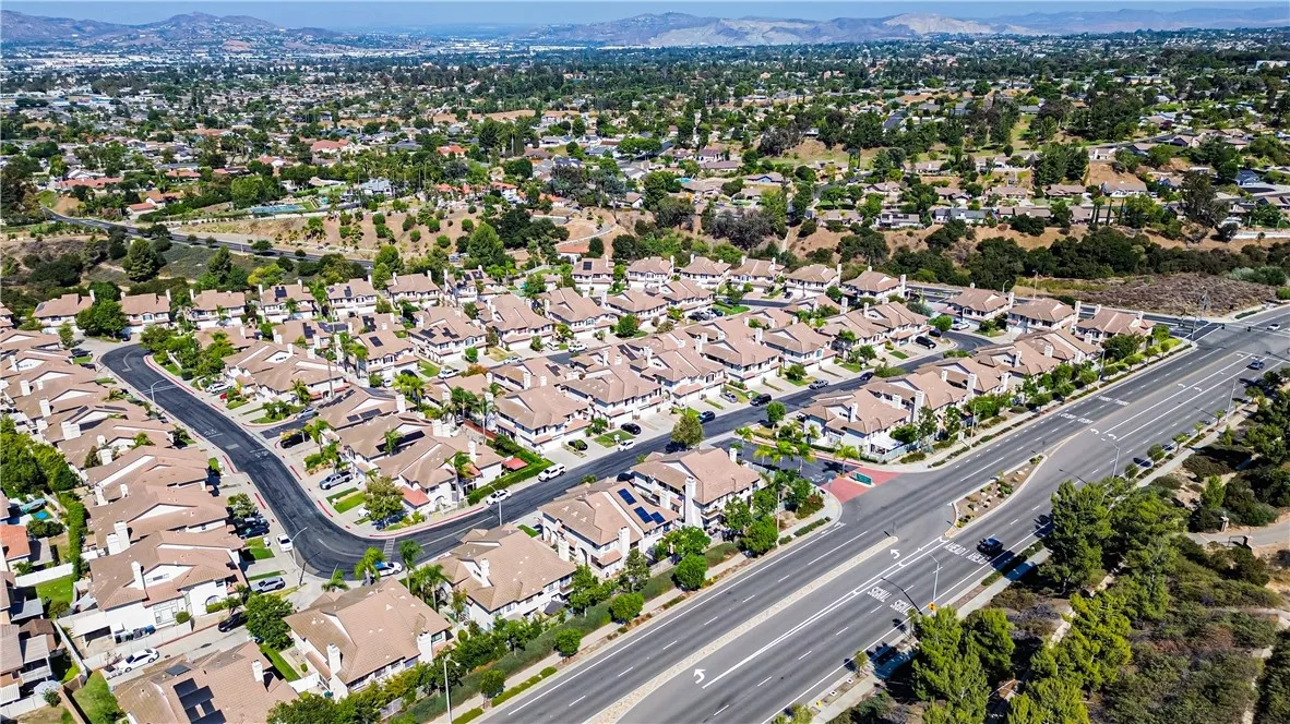 2101 San Antonio Drive, Corona, California 92882 home-pic-58